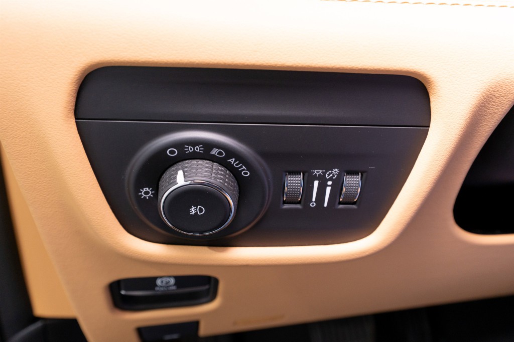 2023 Jeep Grand Cherokee Image 35