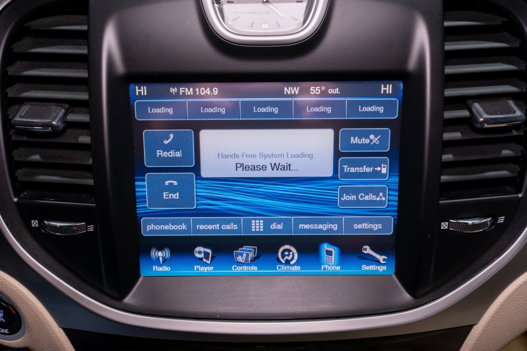 2013 Chrysler 300 Image 18