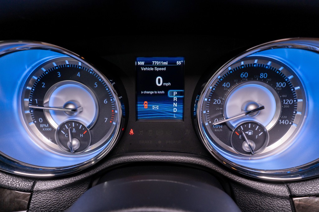 2013 Chrysler 300 Image 21