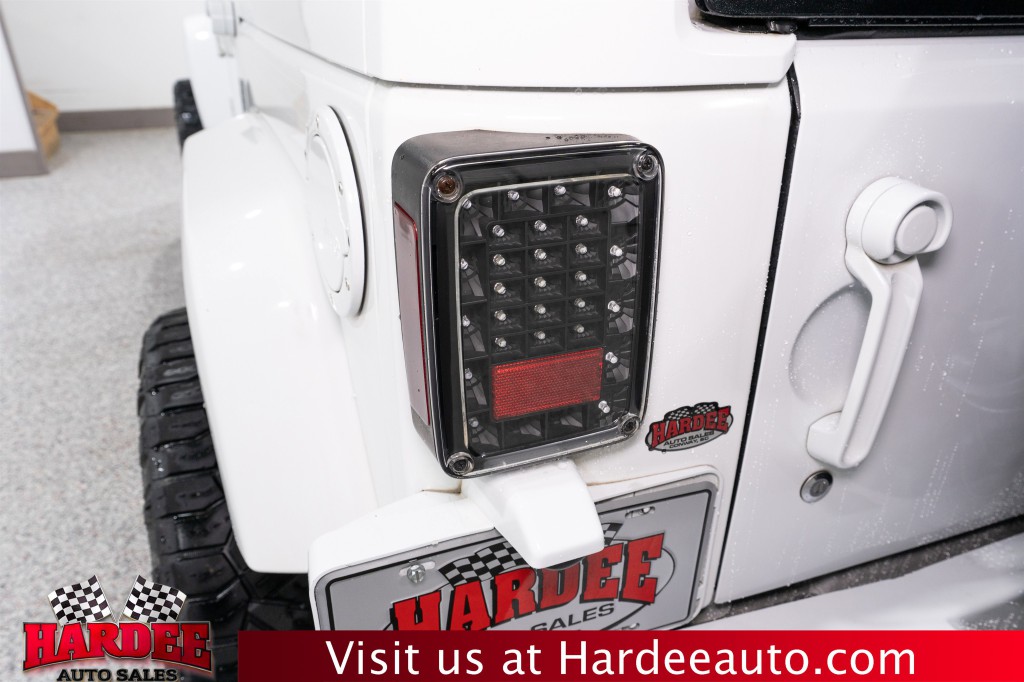 2017 Jeep Wrangler Unlimited Image 9