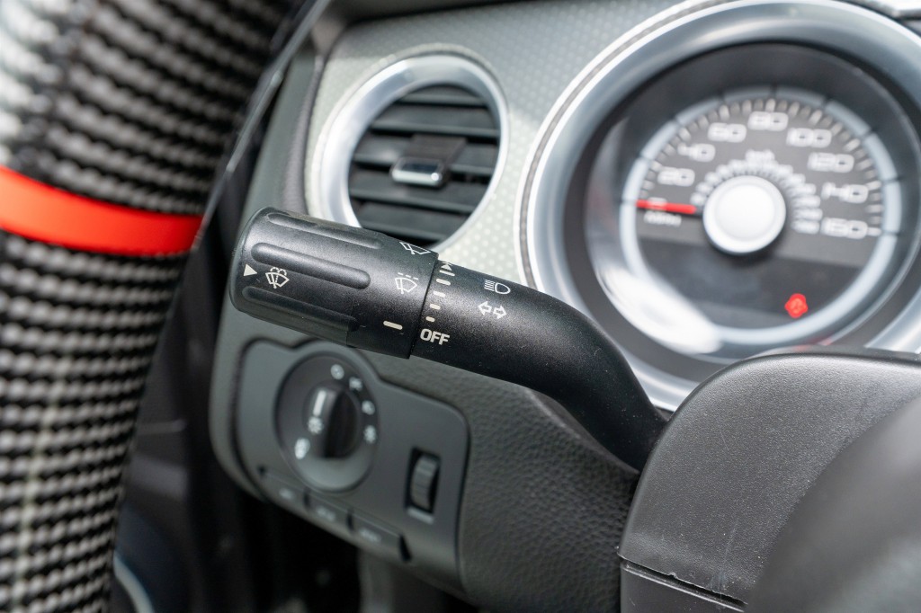 2011 Ford Mustang Image 25