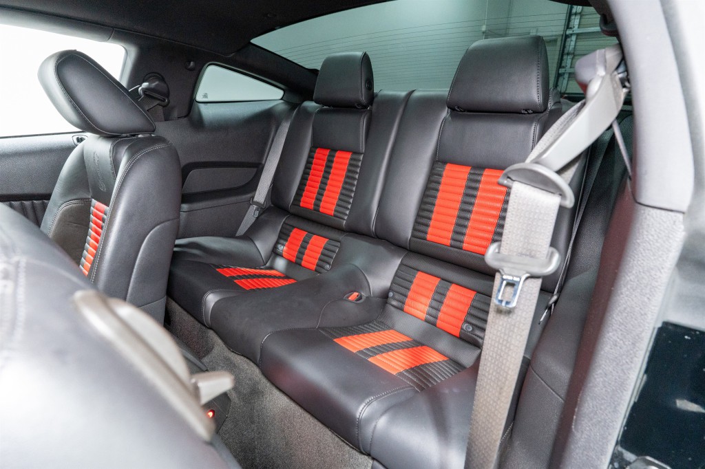 2011 Ford Mustang Image 27