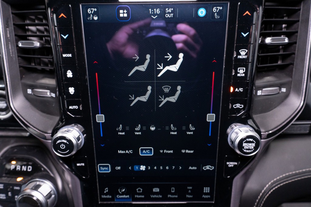 2022 RAM 2500 Image 21