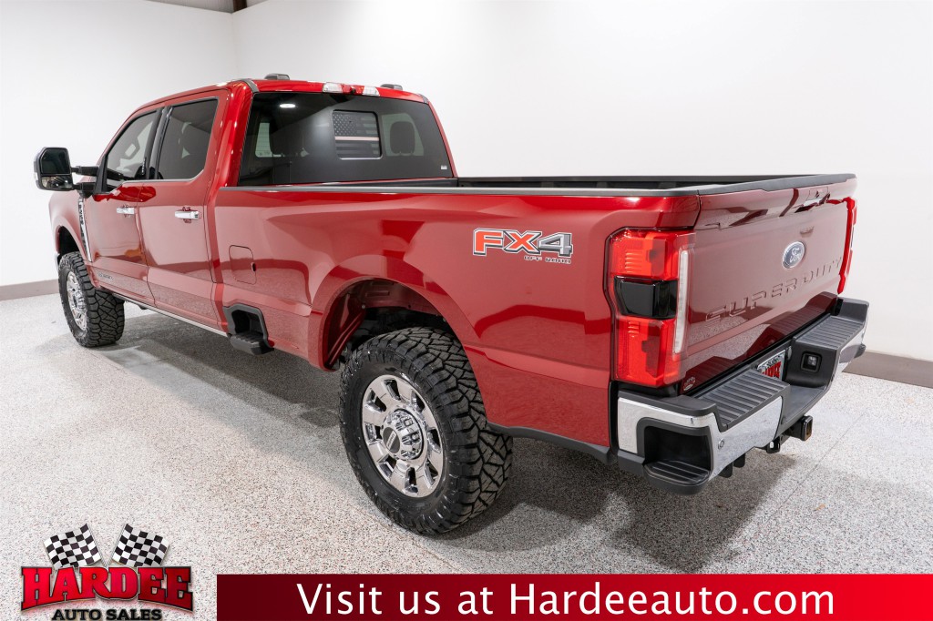 2023 Ford F-250 Image 3