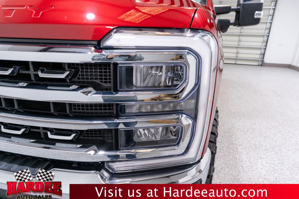 2023 Ford F-250 Image 8