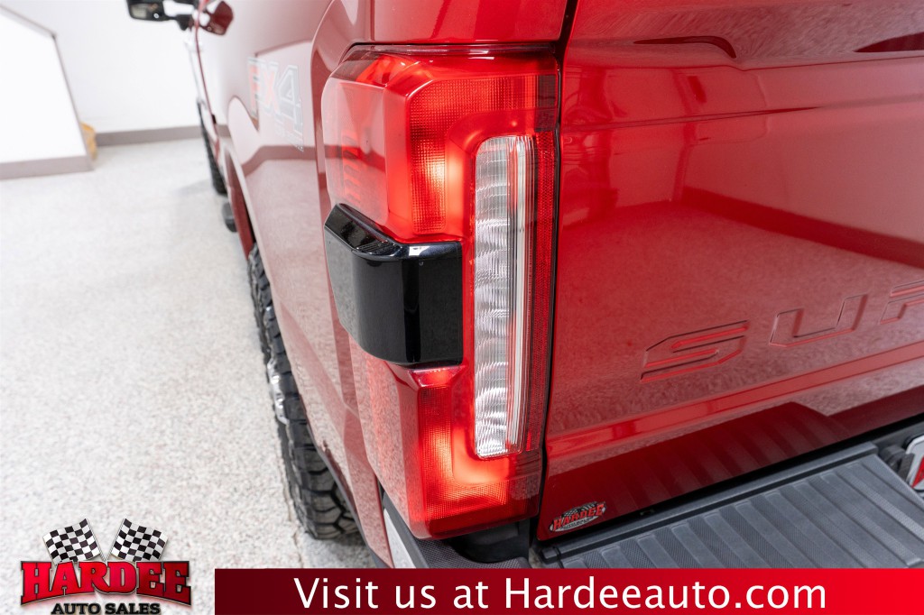 2023 Ford F-250 Image 9