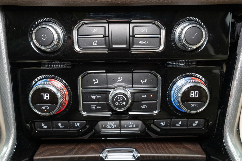 2021 GMC Yukon Image 24