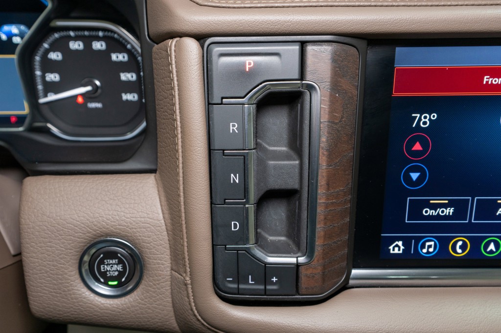 2021 GMC Yukon Image 27