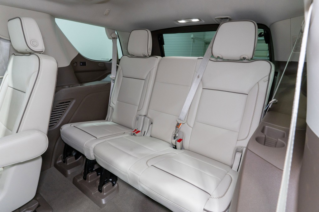 2021 GMC Yukon Image 38