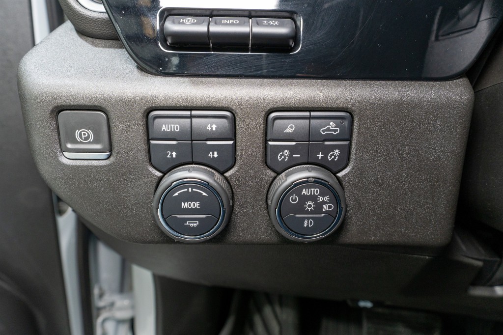 2024 Chevrolet Silverado 1500 Image 32