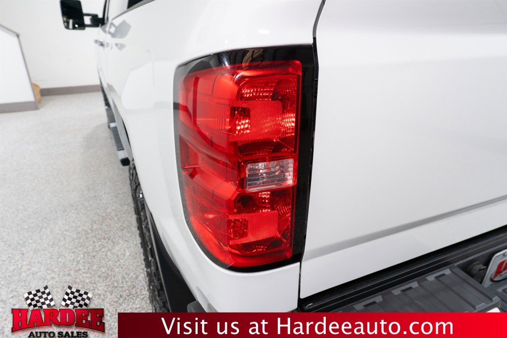 2017 Chevrolet Silverado 1500 Image 9