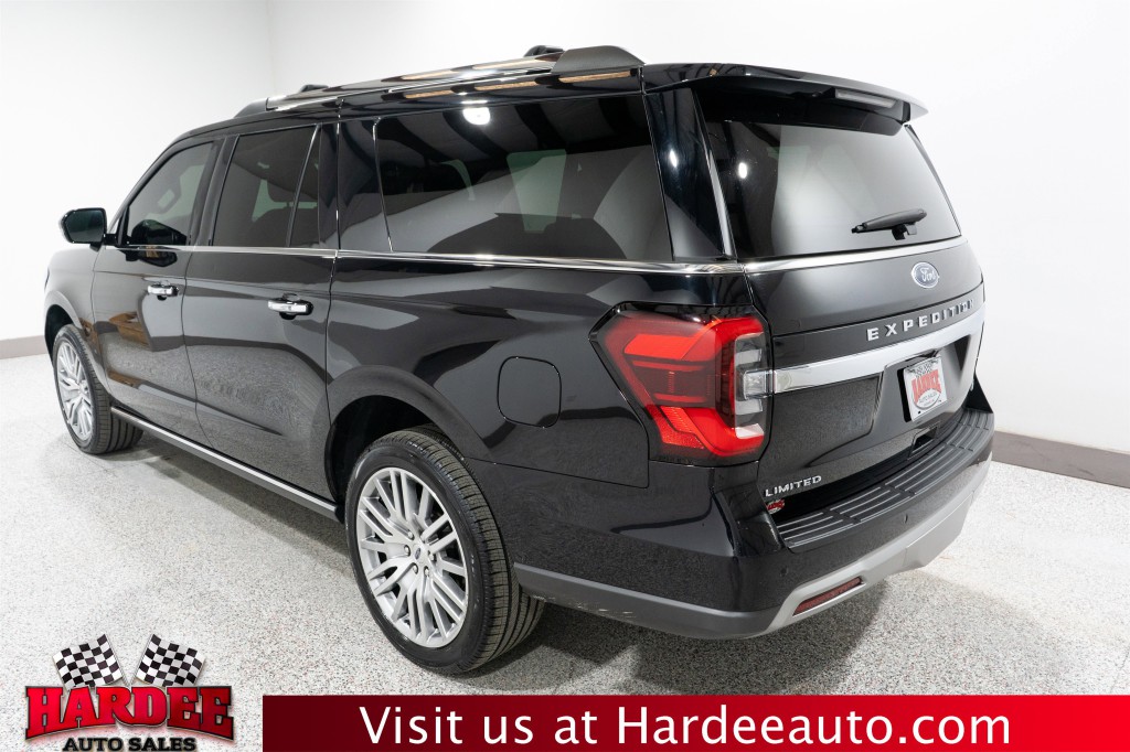 2023 Ford Expedition Image 3