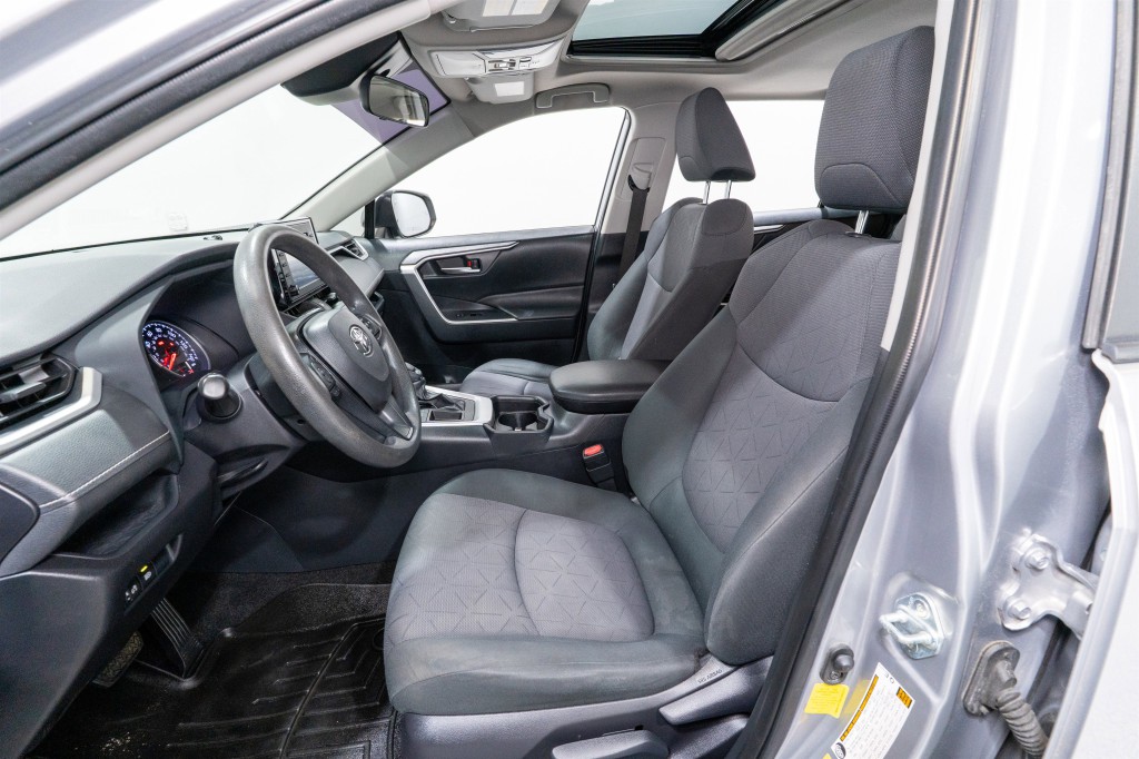 2019 Toyota Rav4 Image 15