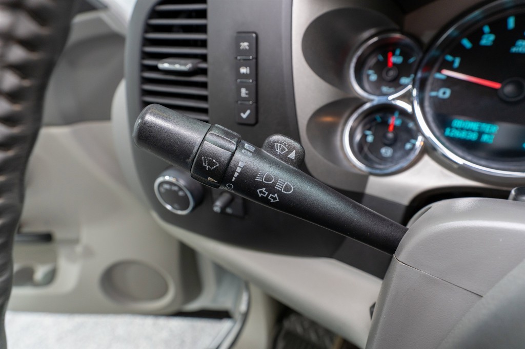 2011 GMC Sierra 1500 Image 24