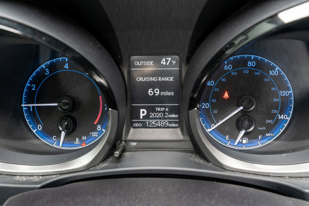 2015 Toyota Corolla Image 21