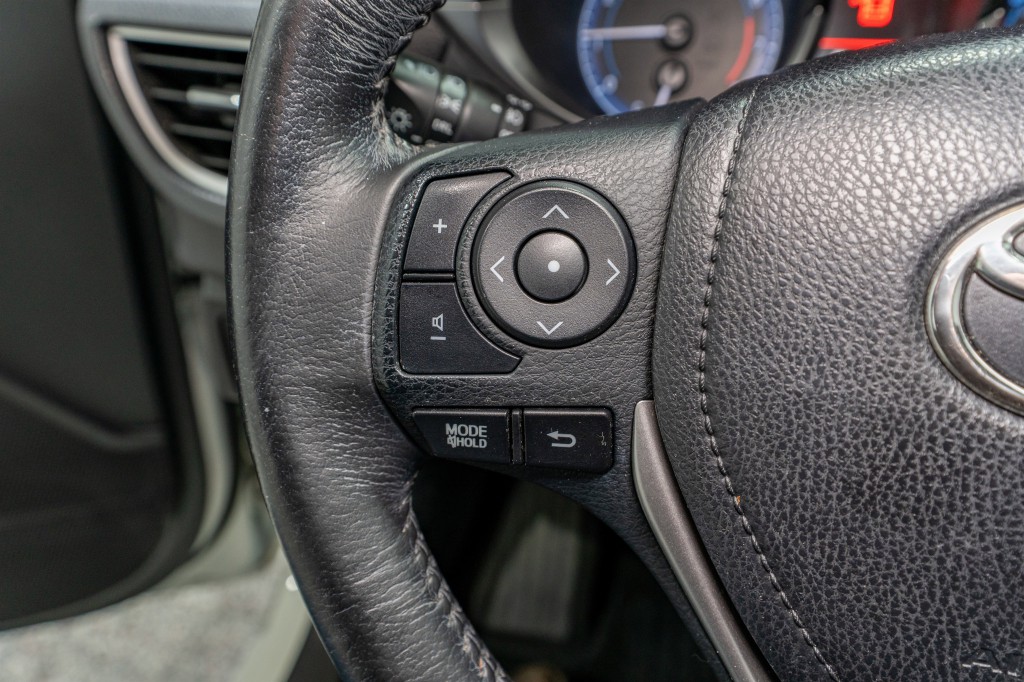 2015 Toyota Corolla Image 23