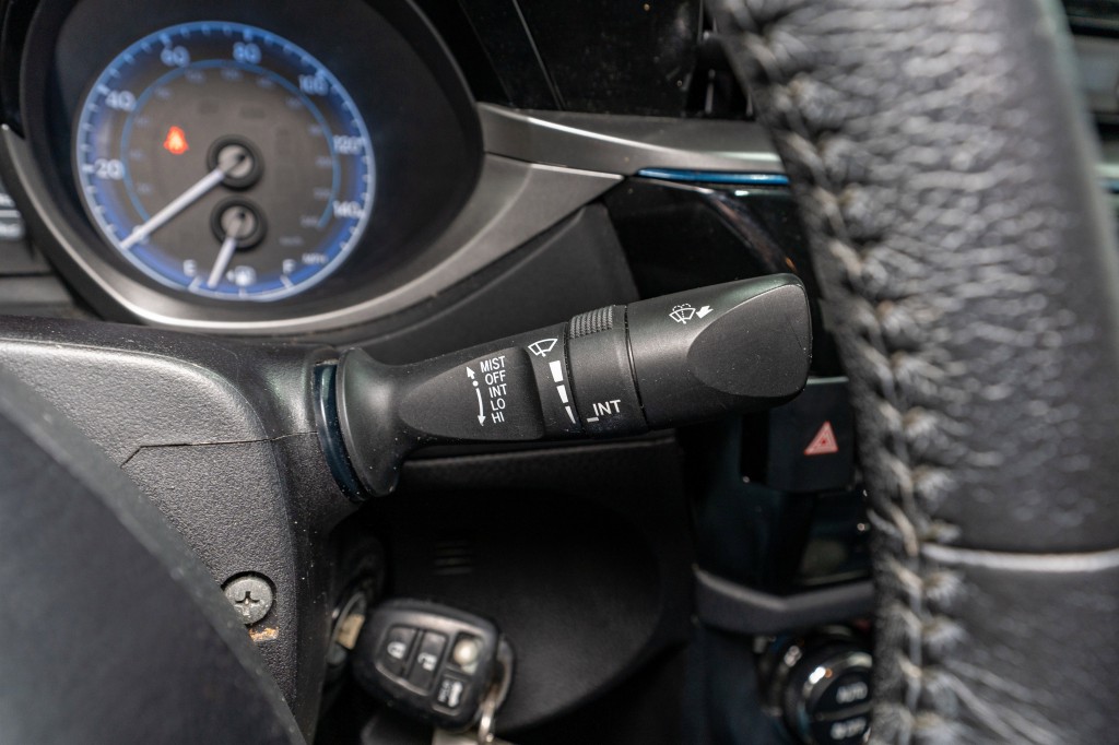 2015 Toyota Corolla Image 24