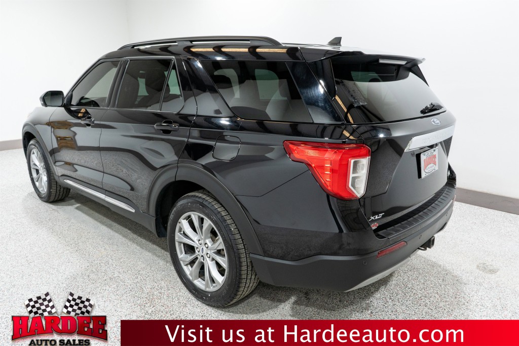 2022 Ford Explorer Image 3