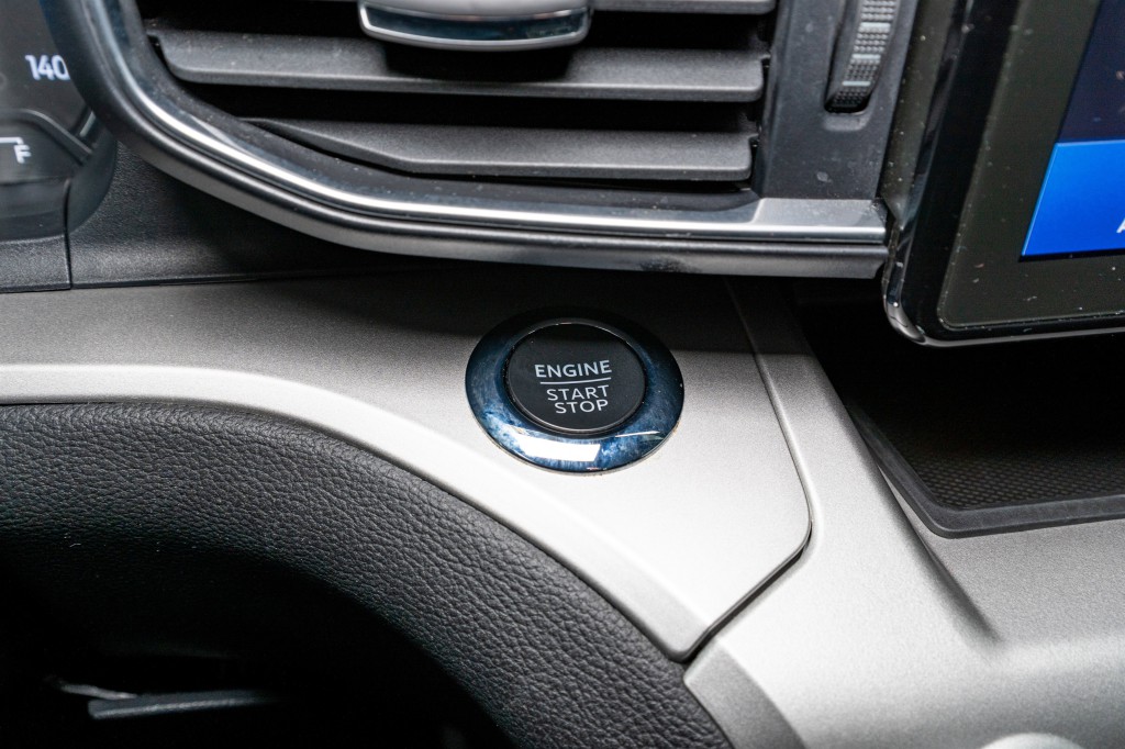 2022 Ford Explorer Image 25