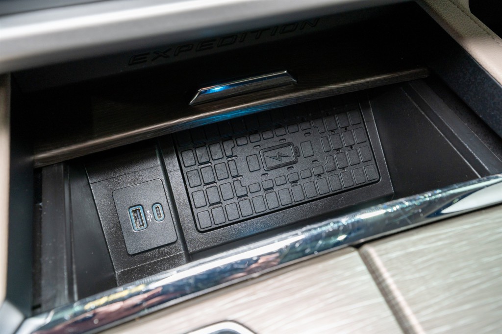 2024 Ford Expedition Image 24