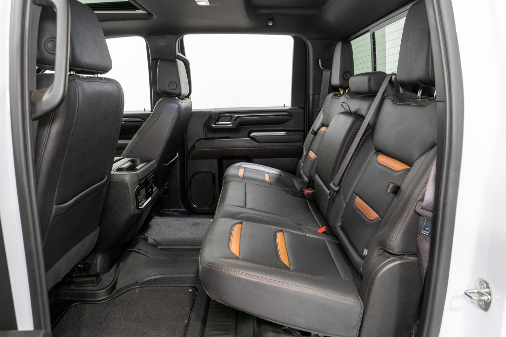 2024 GMC Sierra 2500 Image 36