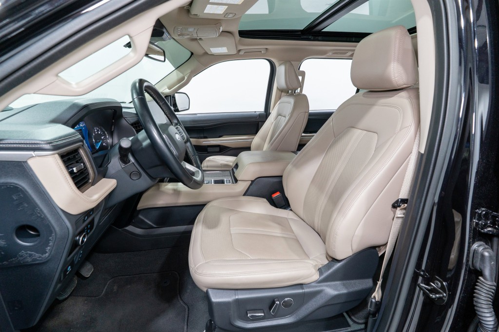 2024 Ford Expedition Image 17