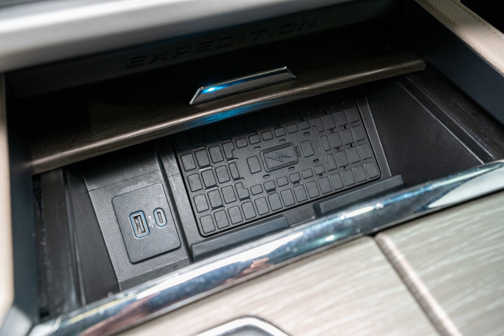 2024 Ford Expedition Image 25