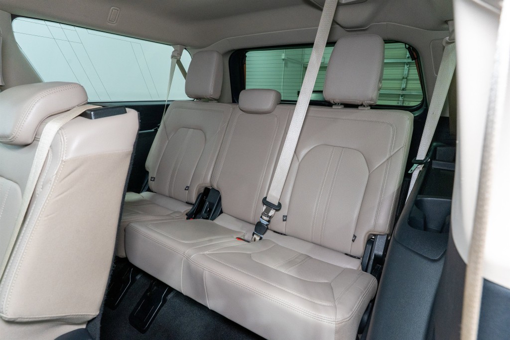 2024 Ford Expedition Image 35
