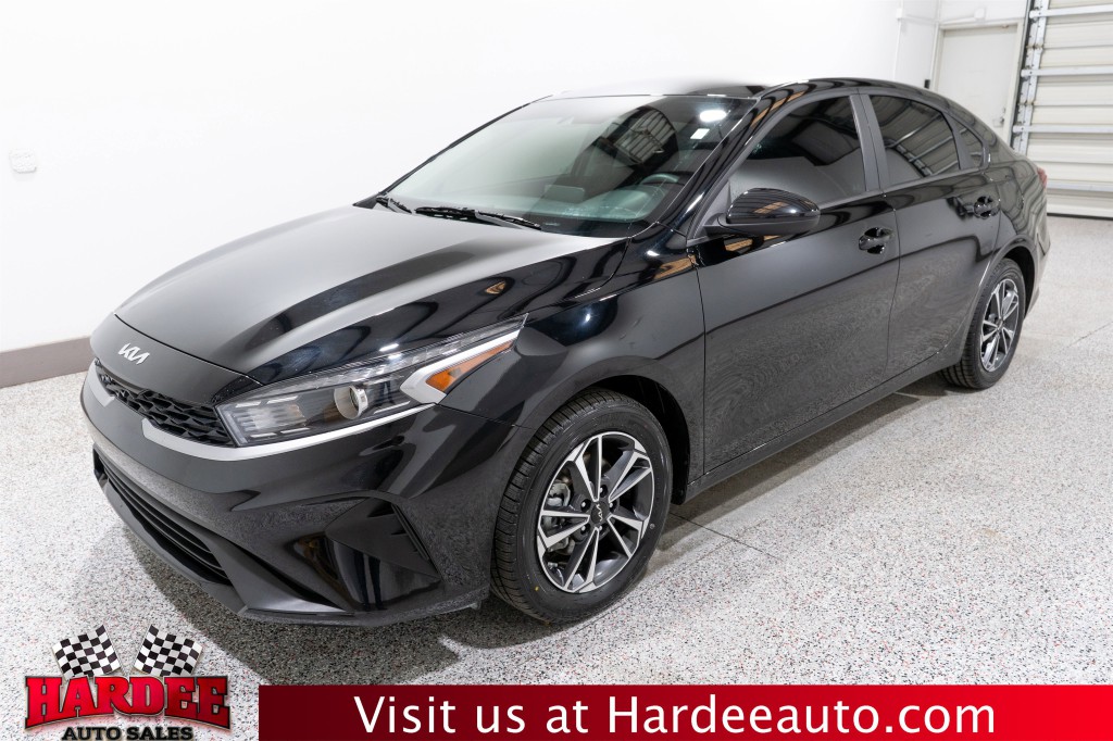 2024 Kia Forte Image 2