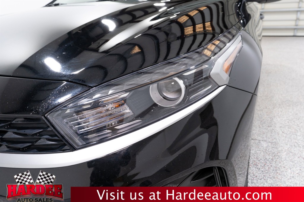 2024 Kia Forte Image 8