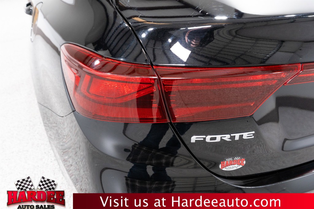 2024 Kia Forte Image 9