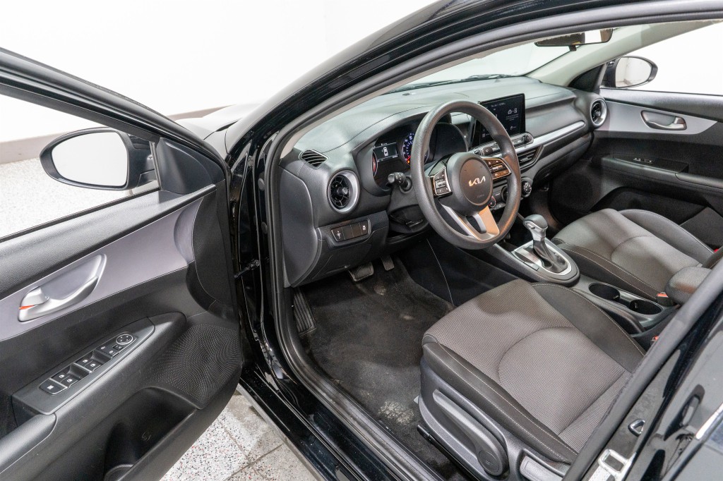 2024 Kia Forte Image 12