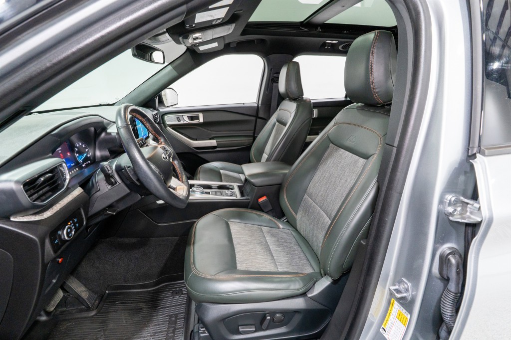 2023 Ford Explorer Image 16