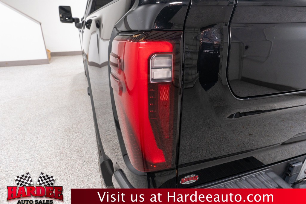 2024 GMC Sierra 2500 Image 9