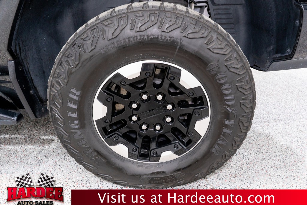 2023 GMC HUMMER EV Pickup Image 10