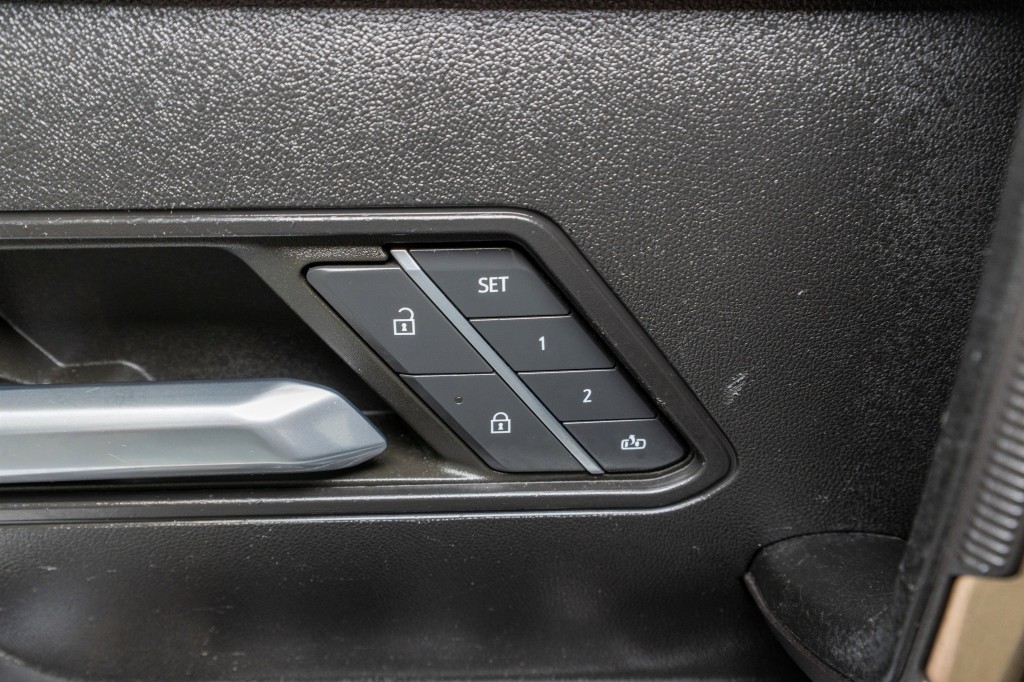 2023 GMC HUMMER EV Pickup Image 16