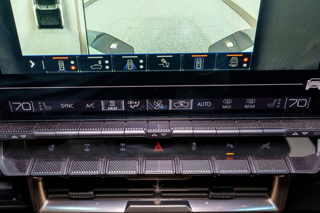 2023 GMC HUMMER EV Pickup Image 26