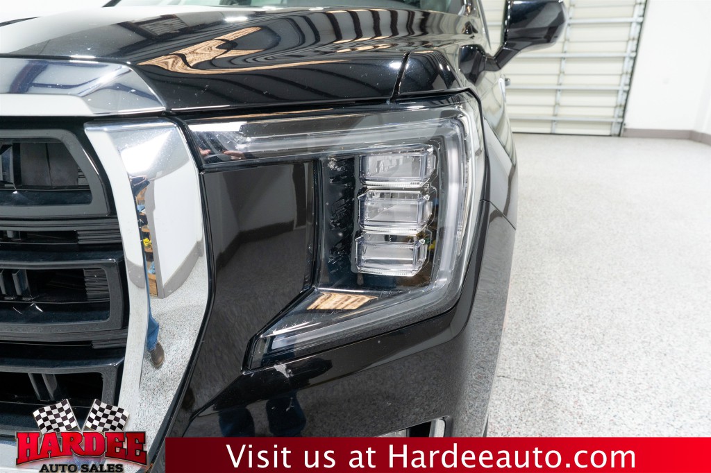 2023 GMC Yukon Image 8