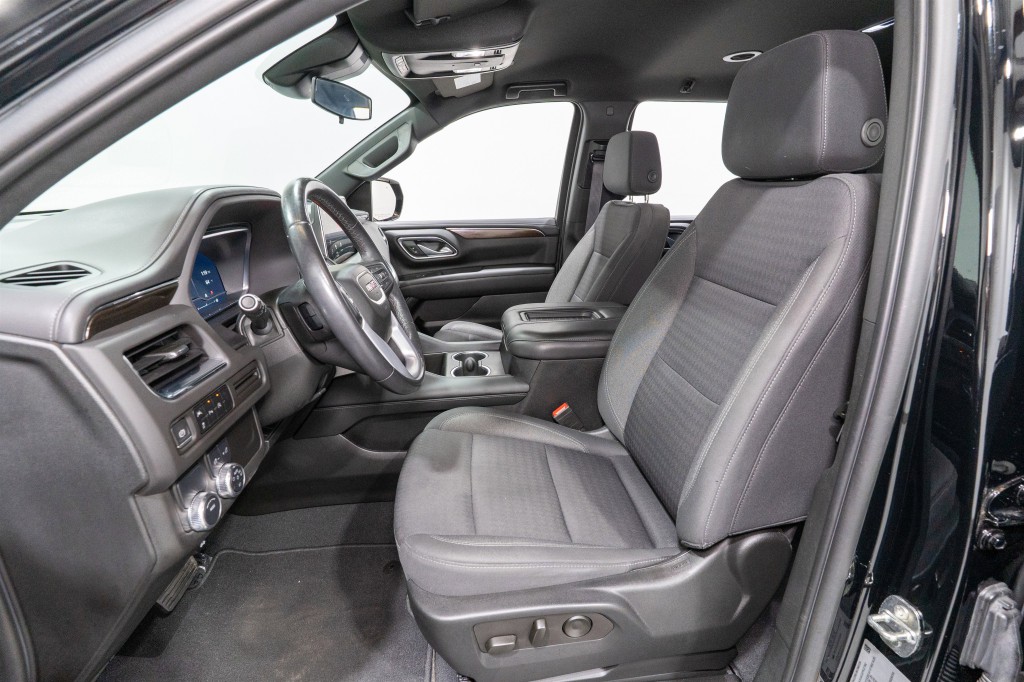 2023 GMC Yukon Image 15