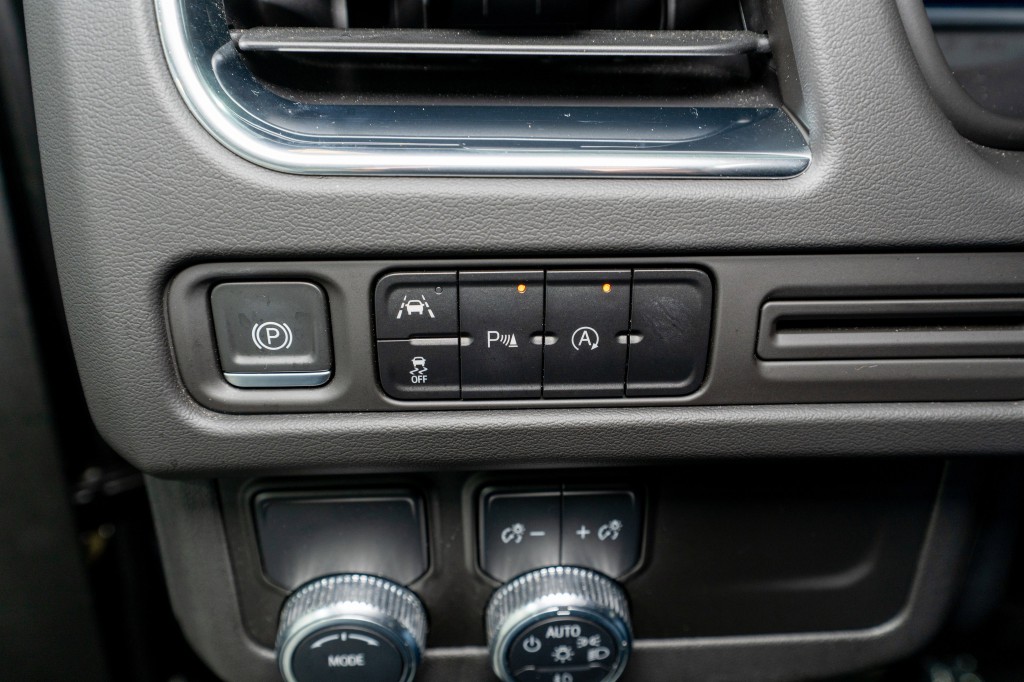 2023 GMC Yukon Image 27