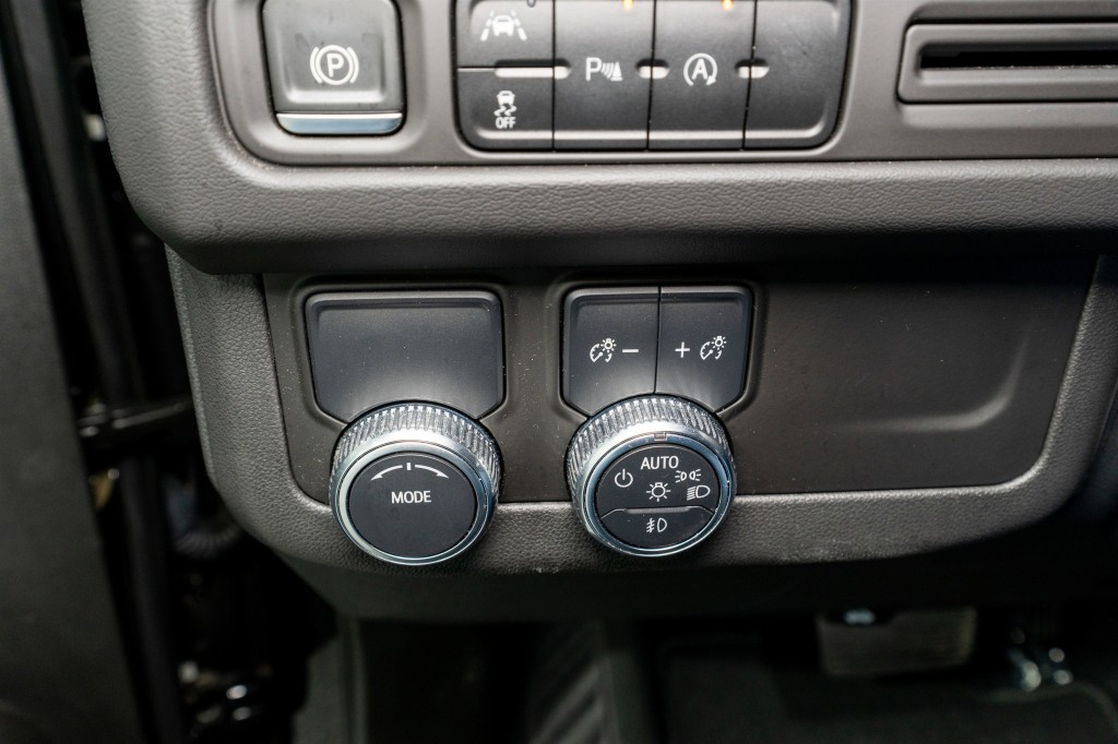 2023 GMC Yukon Image 28