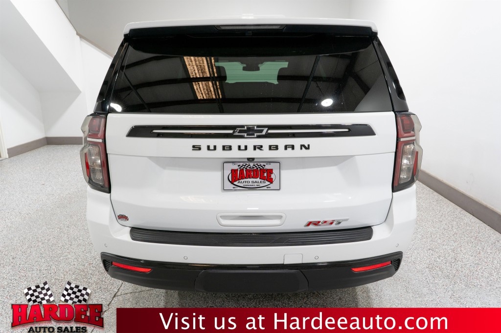 2024 Chevrolet Suburban Image 4