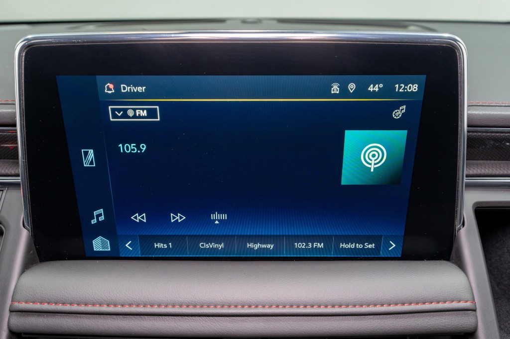 2024 Chevrolet Suburban Image 19