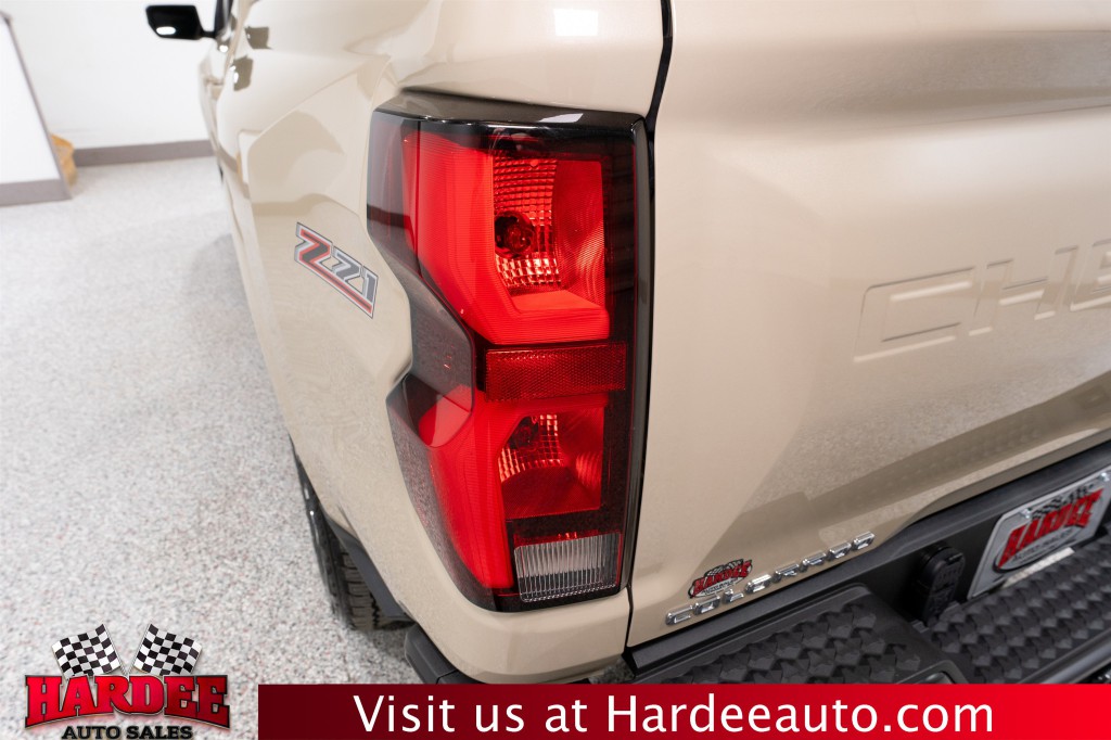 2023 Chevrolet Colorado Image 9