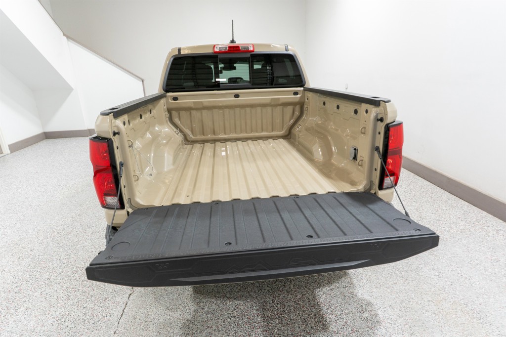 2023 Chevrolet Colorado Image 11