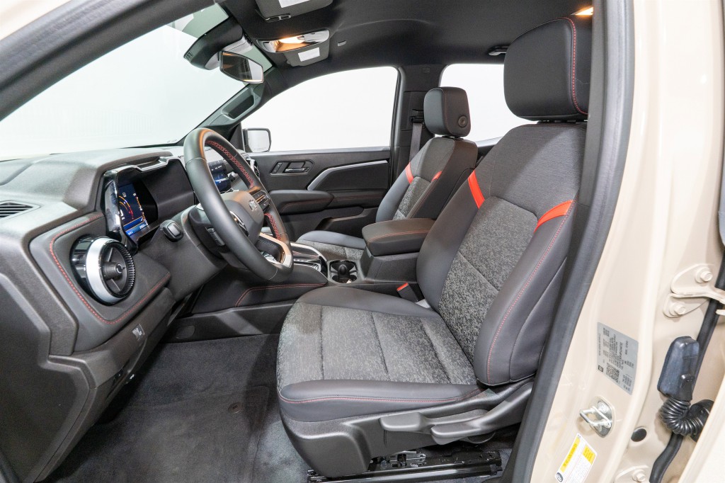 2023 Chevrolet Colorado Image 15