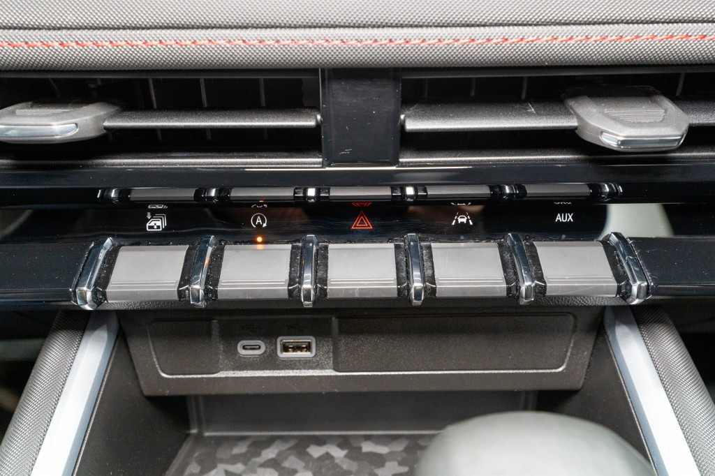 2023 Chevrolet Colorado Image 21