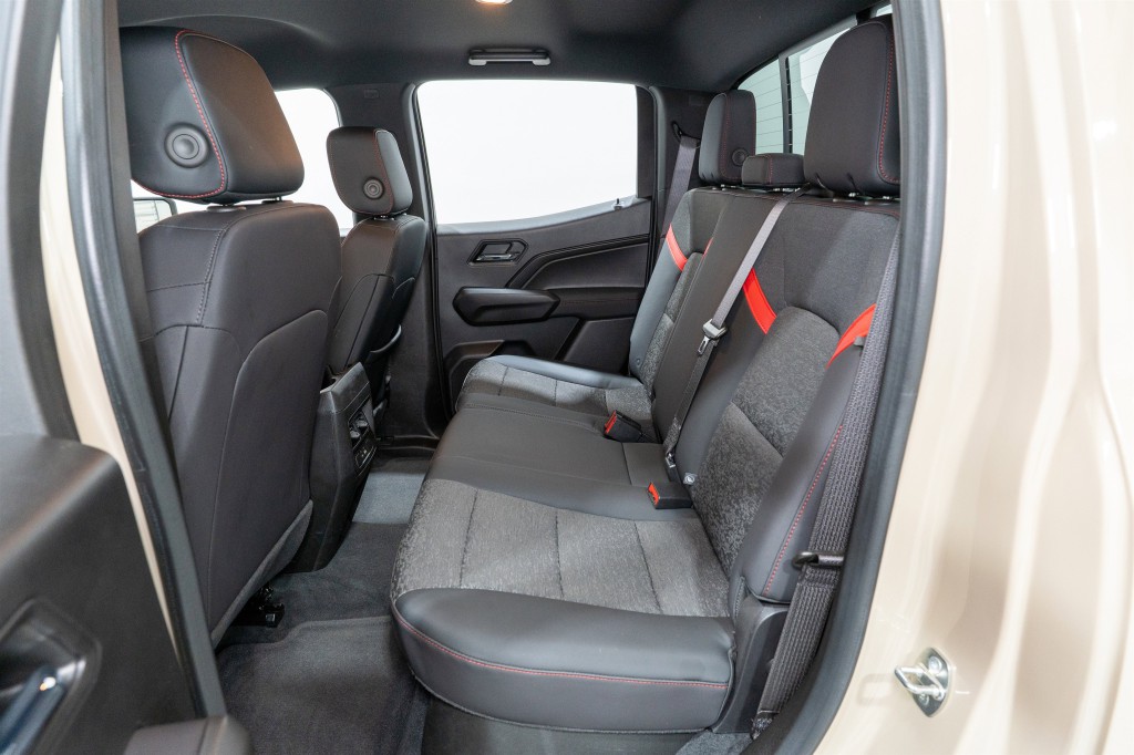 2023 Chevrolet Colorado Image 29