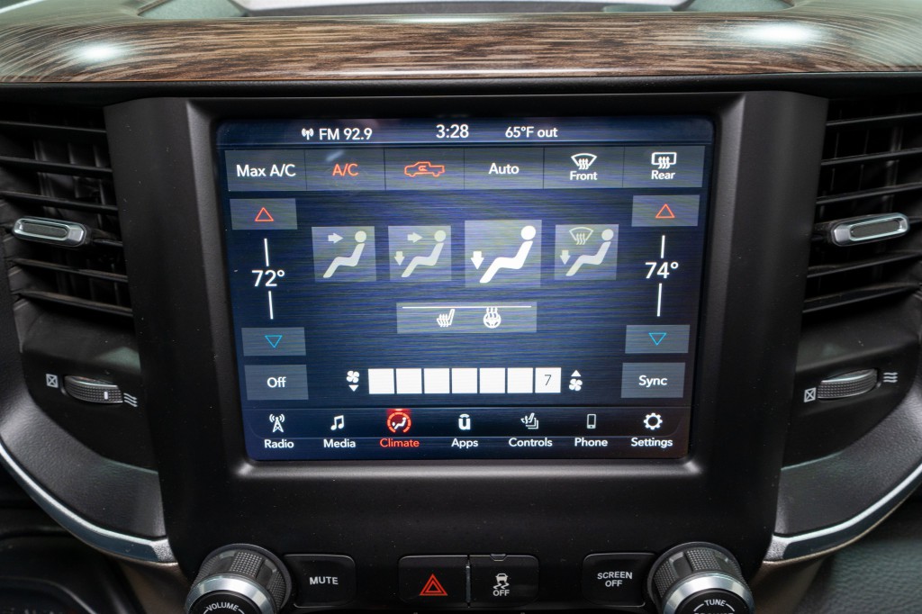 2020 RAM 2500 Image 17