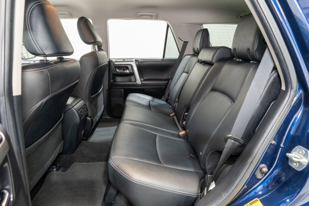 2024 Toyota 4Runner Image 32